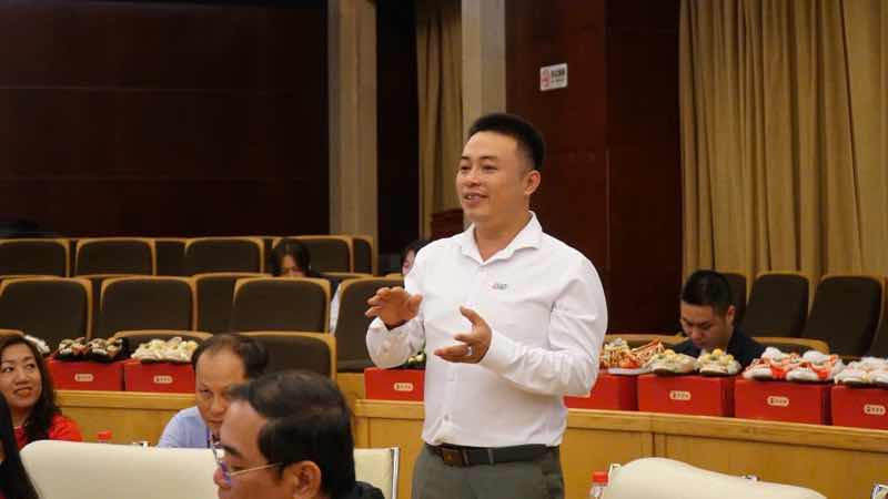 1z.378.ngam-cuoi-tac-gia-tran-minh-cuong-2