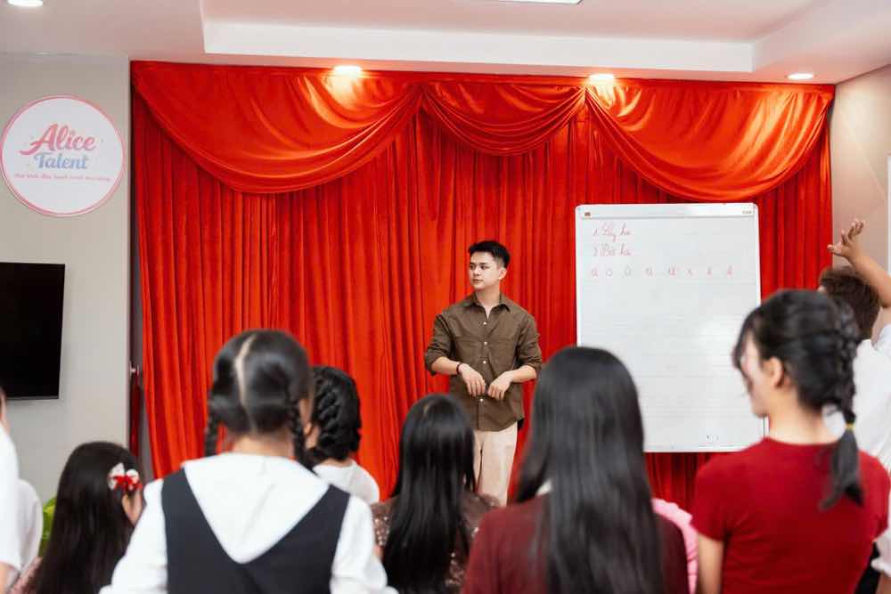 1z.803.alice-talents-7