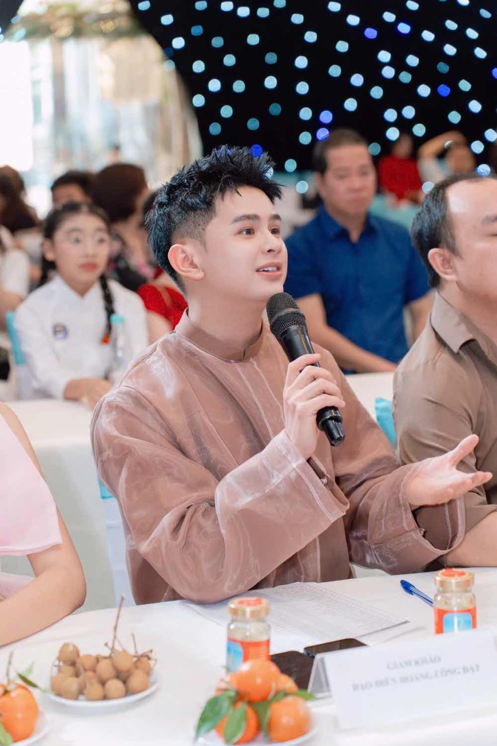 1z.984.dao-dien-hoang-cong-dat7