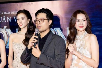 Đạo diễn Đinh Tuấn Vũ cảm động trước sự ủng hộ của kh&aacute;n giả, giới truyền th&ocirc;ng tại buổi premiere phim &lsquo;Ốc mượn hồn&rsquo;