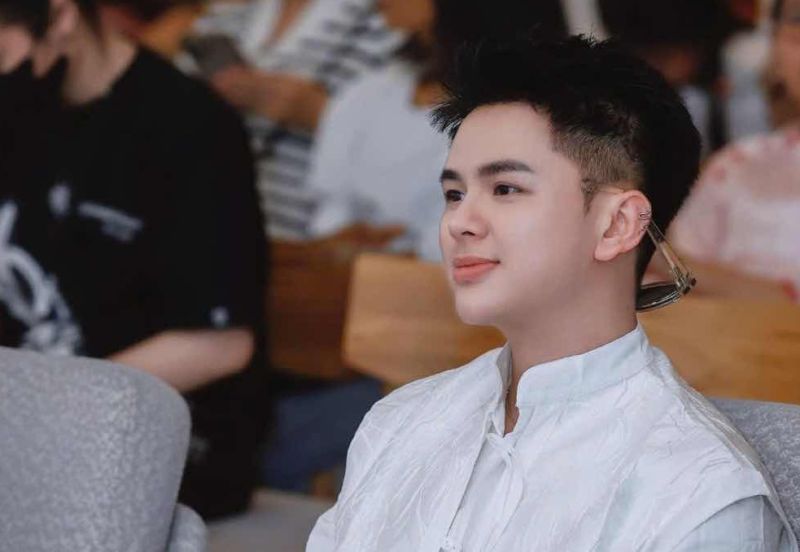 Đạo diễn Ho&agrave;ng C&ocirc;ng Đạt - Người thắp lửa đam m&ecirc; cho thế hệ MC nh&iacute;