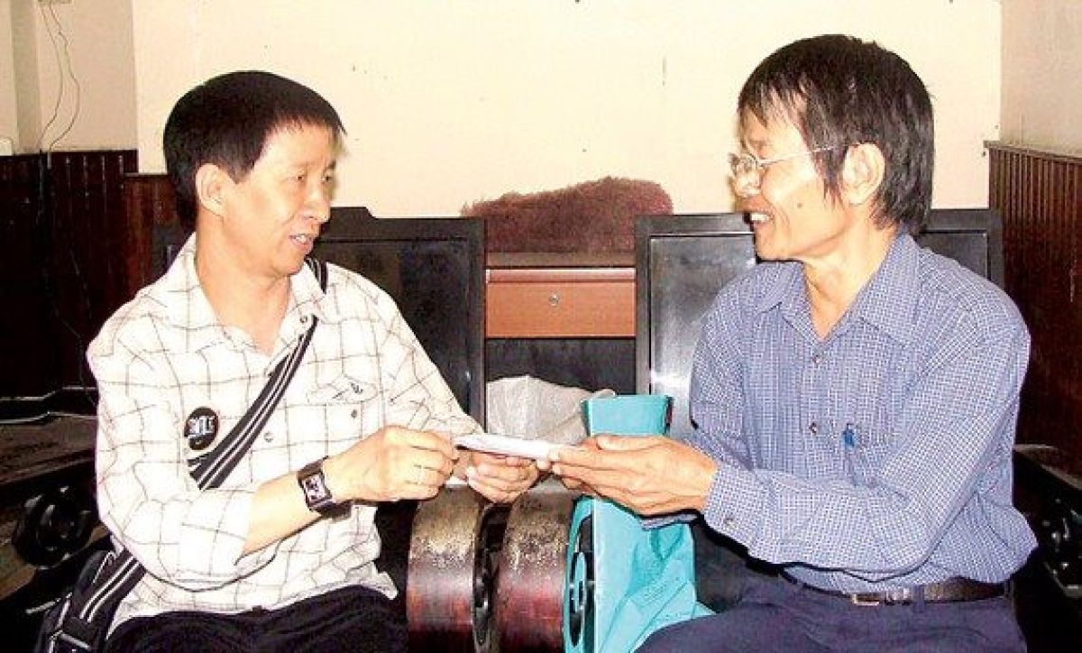 L&acirc;m Xu&acirc;n Thi thức thời, l&atilde;ng mạn v&agrave; nh&acirc;n &aacute;i