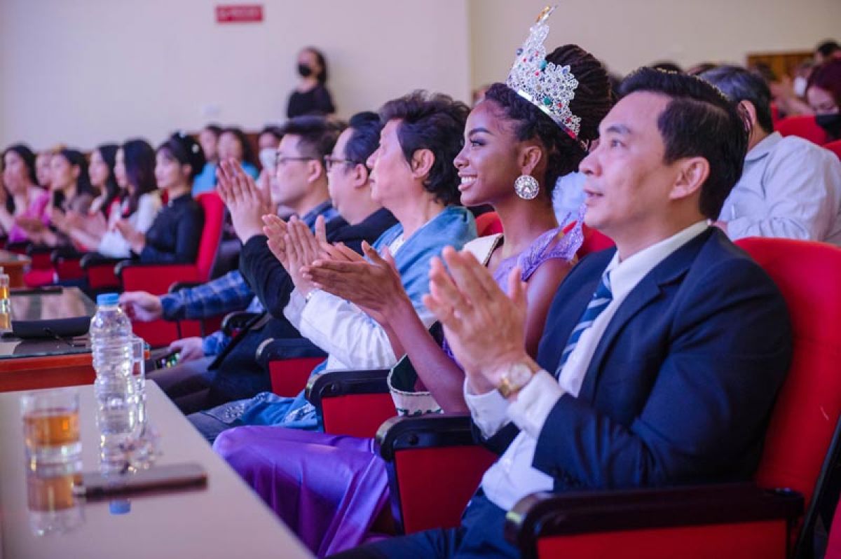 “Hành trình ước mơ toả sáng” – thu hút đông đảo các bạn sinh viên đến với cuộc thi “Hoa hậu các Dân tộc Việt Nam 2022”