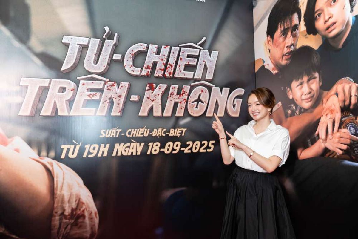 SAO VIỆT THAM GIA BUỔI CÔNG CHIẾU “TỬ CHIẾN TRÊN KHÔNG”