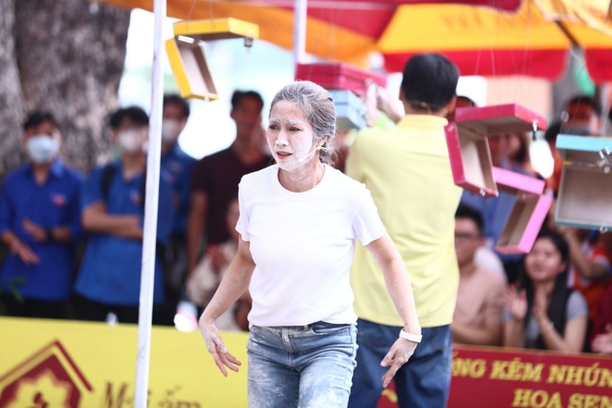 Ốc Thanh V&acirc;n, Xu&acirc;n Nghị hợp sức vượt thử th&aacute;ch mang về 90 triệu đồng cho c&aacute;c em nhỏ mồ c&ocirc;i