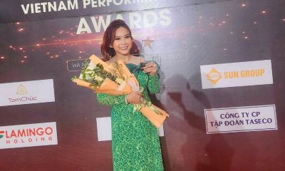 B&igrave;nh Tinh vỡ &ograve;a hạnh ph&uacute;c khi được vinh danh &ldquo;Gương mặt nghệ sĩ ti&ecirc;u biểu ng&agrave;nh nghệ thuật 2022&rdquo;