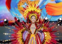 Nghệ thuật khảm sành sứ Việt thăng hoa trên sân khấu Carnival