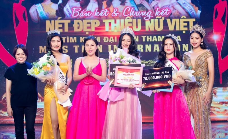 Nữ sinh 19 tuổi B&ugrave;i Vũ Xu&acirc;n Nghi lộng lẫy đăng quang N&eacute;t đẹp Thiếu nữ Việt 2022