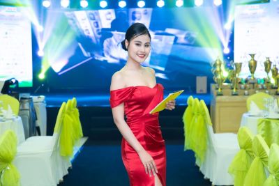 MC Vân Hà cùng &#039;&#039;lương duyên&#039;&#039; với các giải Golf hàng đầu