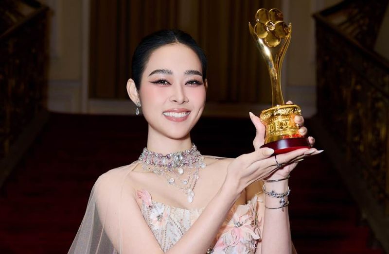Vượt mặt đàn chị, Diệp Bảo Ngọc nhận giải Mai Vàng 2023