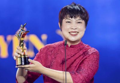 Ng&ocirc;i Sao Xanh 2025: Đ&ecirc;m vinh danh những vai diễn tử tế v&agrave; sự l&ecirc;n ng&ocirc;i của tinh thần d&acirc;n tộc Việt