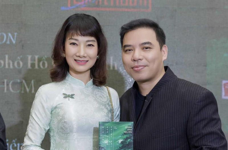 Tiểu thuyết t&acirc;m l&yacute;, tội phạm thu h&uacute;t sự quan t&acirc;m của đ&ocirc;ng đảo sao Việt