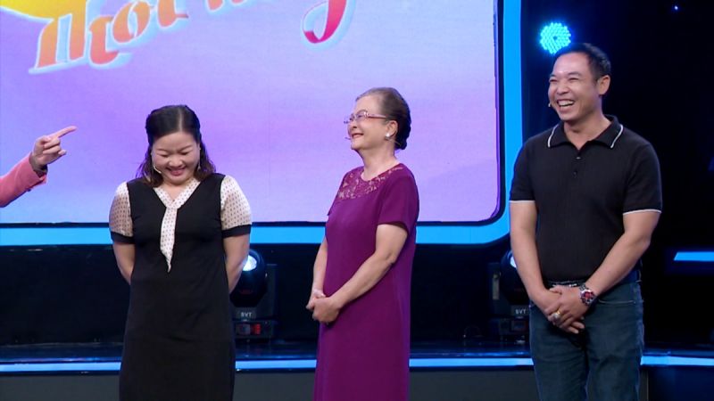 NSƯT Kim Tử Long kết hợp c&ugrave;ng mẹ chồng &ldquo;c&agrave; khịa&rdquo; c&ocirc; con d&acirc;u tới tấp