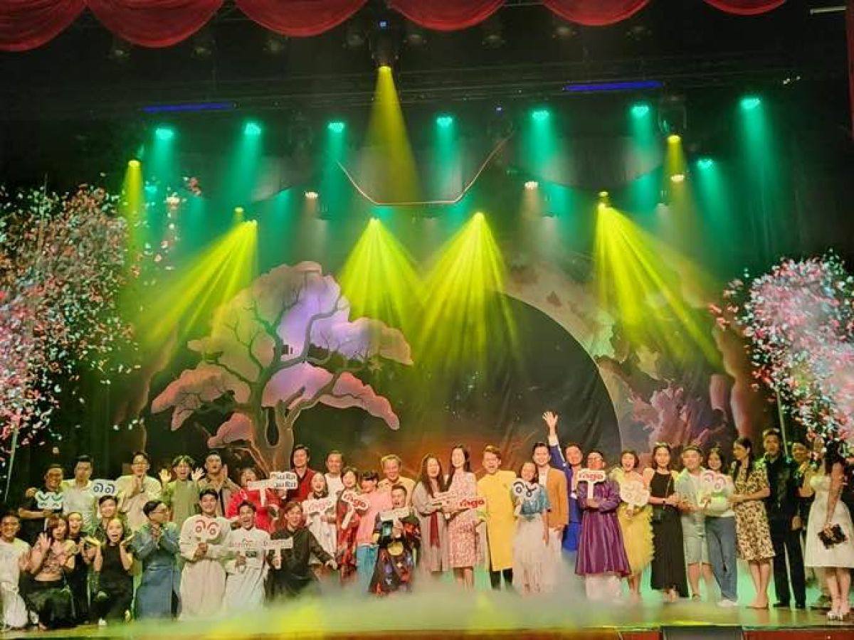 BAN MAI - S&Acirc;N KHẤU KỊCH ĐA TRẢI NGHIỆM VỪA RA MẮT KH&Aacute;N GIẢ TẠI TP. HỒ CH&Iacute; MINH