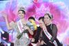 Nữ ho&agrave;ng Pam Phan trao vương miện cho Miss Vietnam Global #19