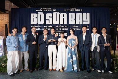 V&otilde; Điền Gia Huy, Nguyễn H&ugrave;ng, Huy T&iacute;t, Tiểu Vy mất ba đ&ecirc;m quay cảnh rượt đuổi bằng &ocirc; t&ocirc; trong phim &lsquo;B&ograve; sữa bay&rsquo;