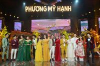 Phương Mỹ Hạnh ghi điểm với khán giả trong live show “Người tình và quê hương”