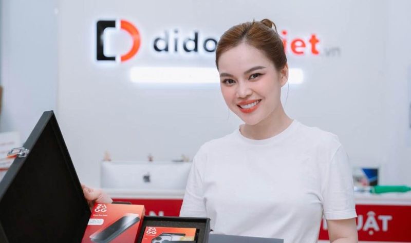 Giang Hồng Ngọc khen ch&iacute;nh s&aacute;ch trade-in tại Di Động Việt