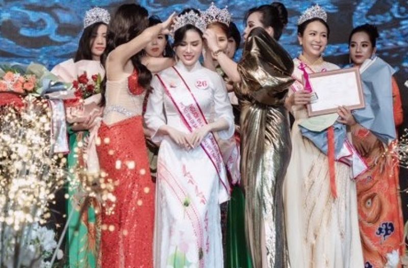 Người đẹp Đỗ Thị Kiều Oanh đăng quang &Aacute; hậu Miss Di sản &Aacute;o d&agrave;i phụ nữ Việt Nam qua ảnh 2024