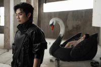 SWAN RA MẮT MV &ldquo;c&oacute; lẽ&rdquo;: H&Agrave;NH TR&Igrave;NH TỪ BỎ ĐỊNH KIẾN ĐỂ T&Igrave;M LẠI BẢN THỂ TỰ DO