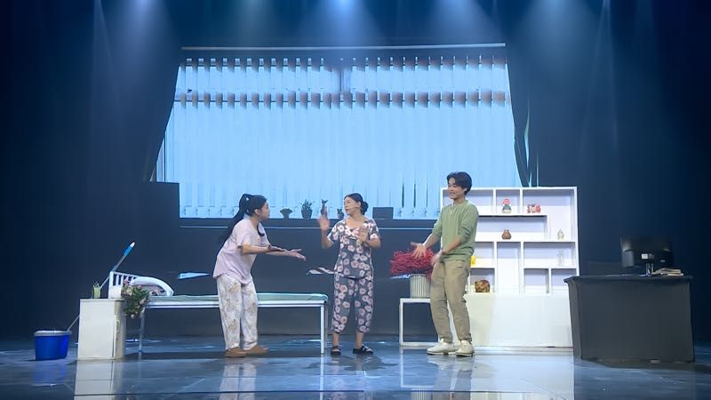 Một ph&uacute;t sa ng&atilde;, cả đời hối hận: C&aacute;i gi&aacute; đắt của việc nghe theo bạn b&egrave;