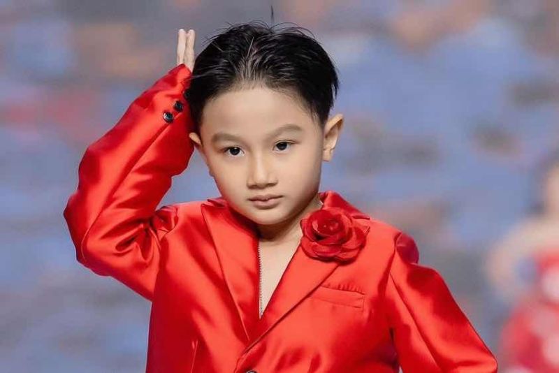 GIA HƯNG - T&Agrave;I NĂNG NH&Iacute; ĐA NĂNG NU&Ocirc;I DƯỠNG ĐAM M&Ecirc; NGHỆ THUẬT