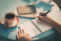 Người viết trẻ h&ocirc;m nay v&agrave; c&acirc;u hỏi: V&igrave; sao ch&uacute;ng ta viết ?