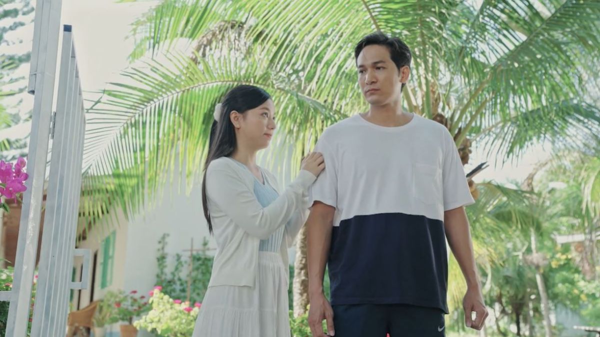 Huỳnh Trường Thịnh v&agrave; Hạ Anh ''ung hứng'' ăn &yacute; trong phim Người thầm lặng