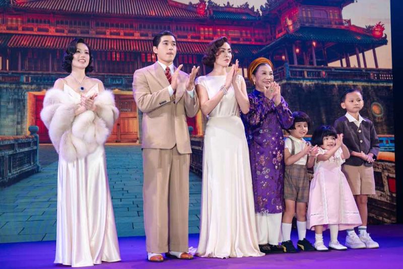 PHIM ĐIỆN ẢNH &ldquo;HO&Agrave;NG HẬU CUỐI C&Ugrave;NG&rdquo; C&Ocirc;NG BỐ D&Agrave;N DIỄN VI&Ecirc;N&nbsp;